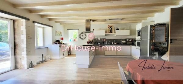 Maison à vendre 7 pièces de 218 m²