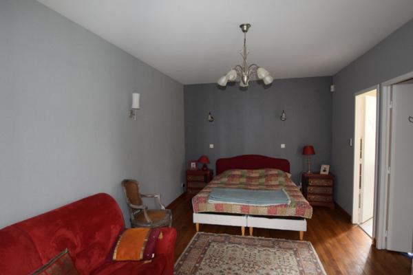 EXCEPTIONNELLE ET UNIQUE A LA FLECHE !!!