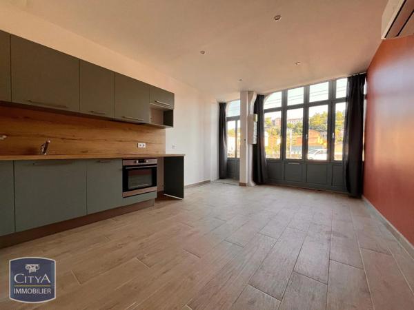 Appartement à louer 1 pièce 32.69m²