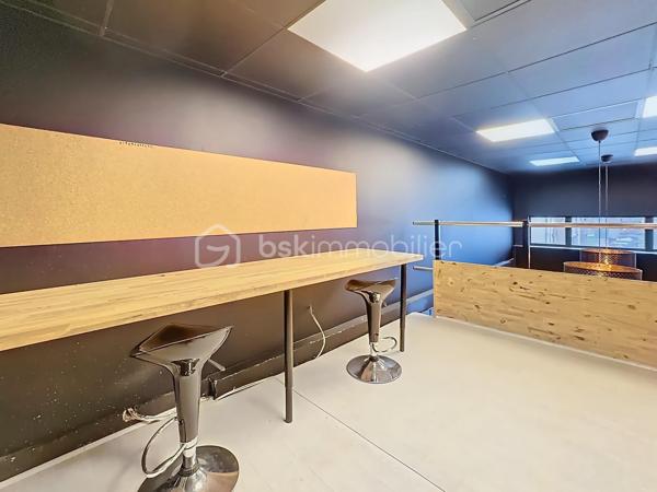 Local d activites de 25 m²