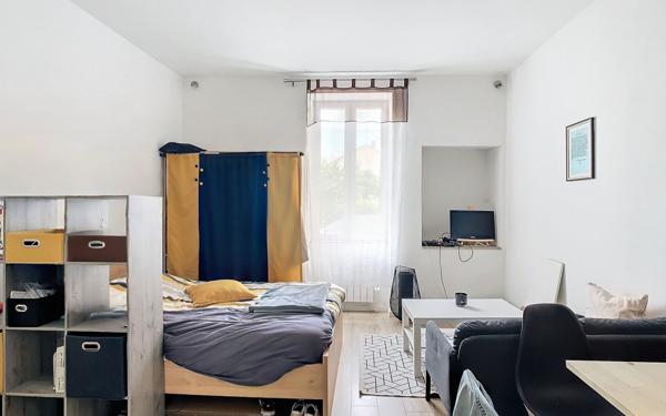 Immeuble à vendre    7 pièces • 200 m2 Périgueux