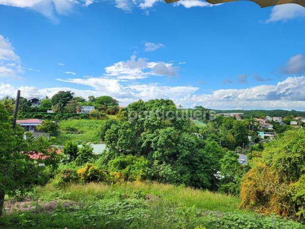 Vente
                Terrain1094 m² - LE GOSIER (97190)
