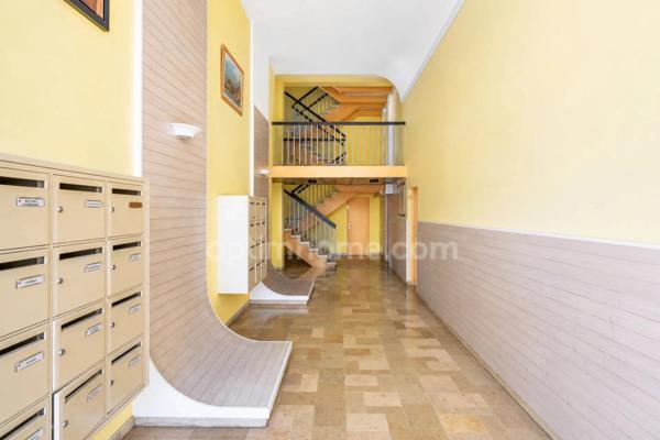LA GRANDE-MOTTE (34280) – STUDIO CABINE AVEC COIN NUIT – 31,59 M² – BALCON – VUE MER & PORT – EXPOSITION SUD – ASCENSEUR