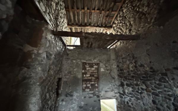 Maison à vendre    1 pièce •  Tallard