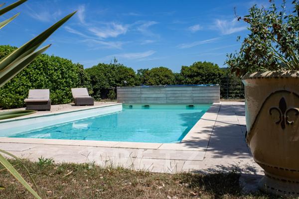 Très grande propriété d'exception - hameau privé à Vaison-La-Romaine