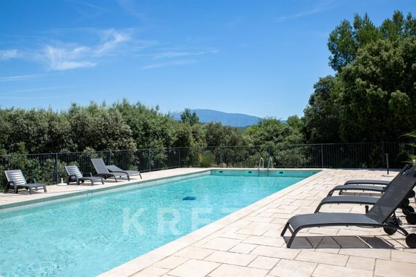 Très grande propriété d'exception - hameau privé à Vaison-La-Romaine