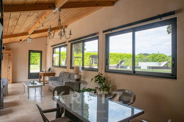 Très grande propriété d'exception - hameau privé à Vaison-La-Romaine