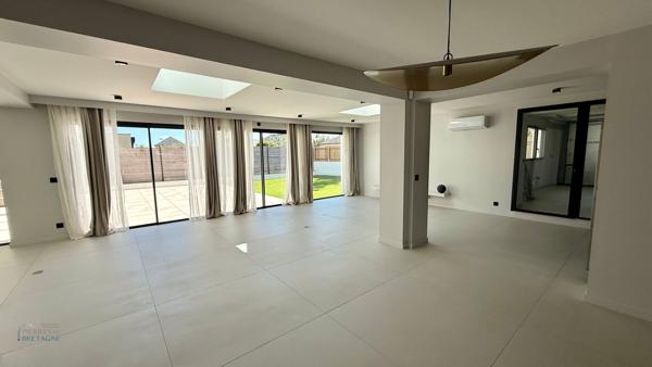 Maison contemporaine - 164.50 m2 - espace détente - GUILERS