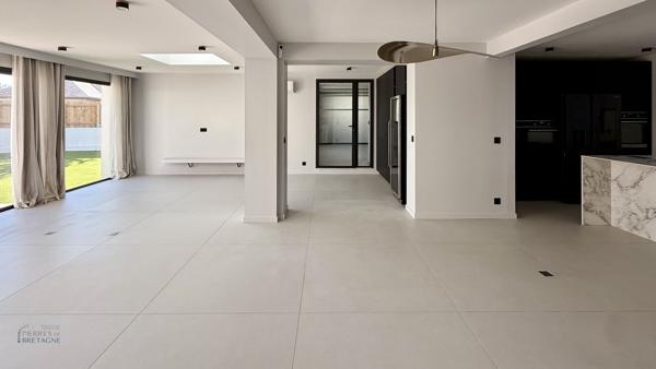 Maison contemporaine - 164.50 m2 - espace détente - GUILERS