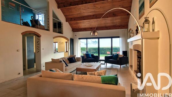 Maison à vendre 8 pièces 187 m² Sarzeau