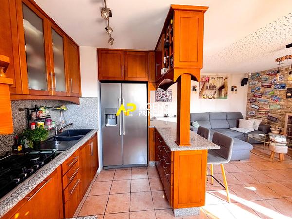 Sartrouville - Appartement 3 pièces 64 m² avec terrasse 245 000 € **  - Référence  9554