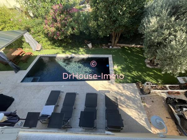 Maison à vendre 6 pièces de 207 m²