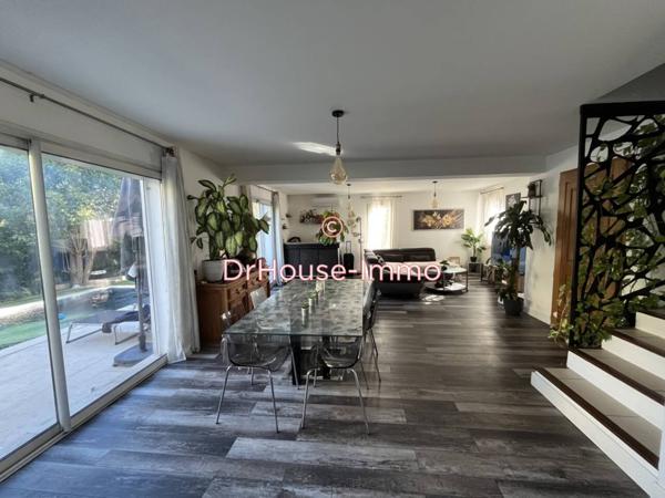 Maison à vendre 6 pièces de 207 m²