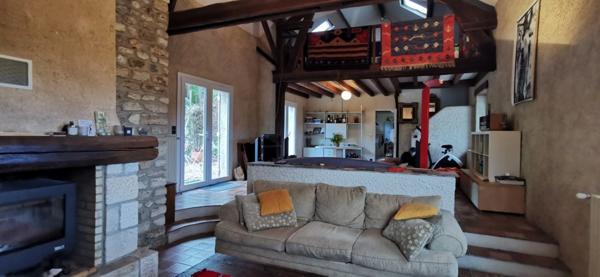 Dpt Yvelines (78), à vendre AUFFREVILLE BRASSEUIL maison P9 de 237 m² - Terrain de 2 300,00 m²