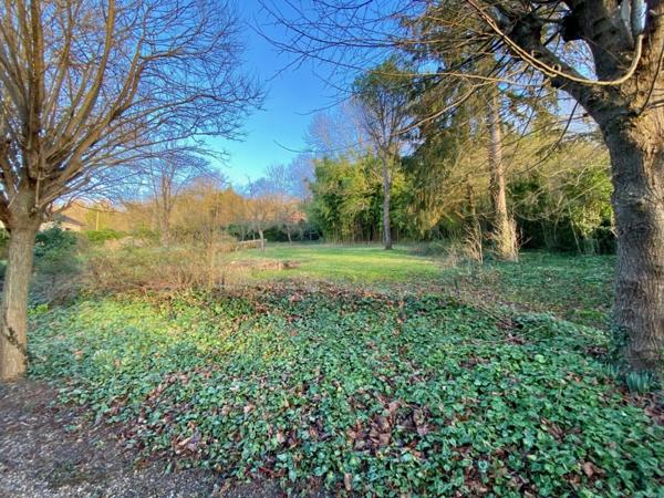 Dpt Yvelines (78), à vendre AUFFREVILLE BRASSEUIL maison P9 de 237 m² - Terrain de 2 300,00 m²