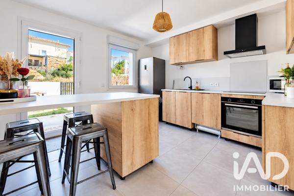 Maison à vendre 5 pièces 85,51 m² Saint-Cannat