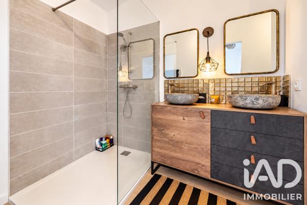 Maison à vendre 5 pièces 85,51 m² Saint-Cannat
