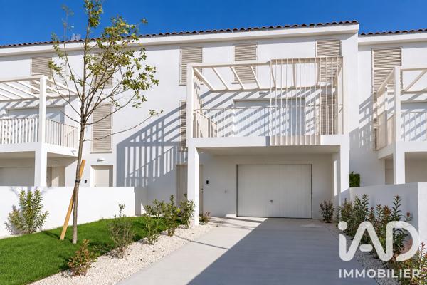 Maison à vendre 5 pièces 85,51 m² Saint-Cannat