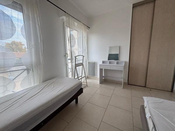 Appartement T3 avec balcon vue port de plaisance