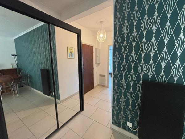 Appartement T3 avec balcon vue port de plaisance