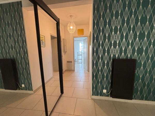 Appartement T3 avec balcon vue port de plaisance