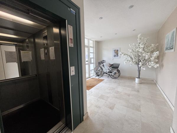 Appartement T3 avec balcon vue port de plaisance