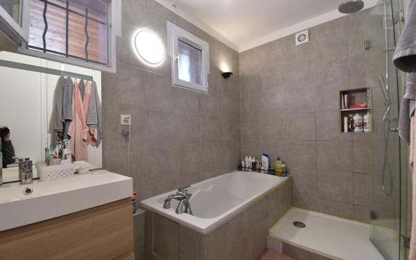 Maison à vendre    8 pièces • 259 m2 Arquian