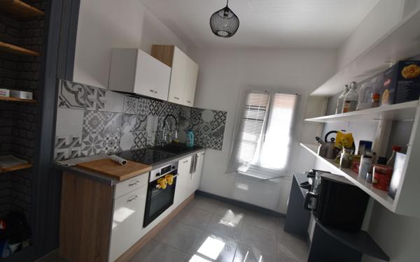 Maison à vendre    8 pièces • 259 m2 Arquian