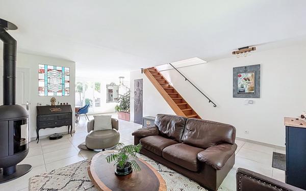 Maison à vendre    5 pièces • 140 m2 Montévrain