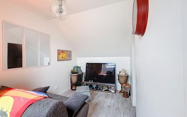 Maison à vendre    5 pièces • 140 m2 Montévrain