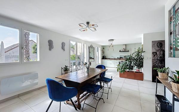 Maison à vendre    5 pièces • 140 m2 Montévrain