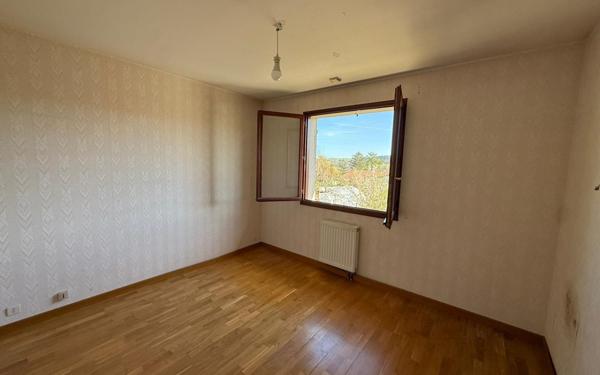 Maison à vendre    4 pièces •  Sain-Bel