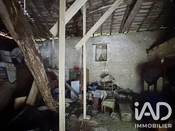 Maison à vendre 7 pièces 225 m² Barbezieux-Saint-Hilaire