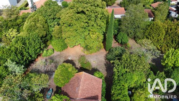 Maison à vendre 7 pièces 225 m² Barbezieux-Saint-Hilaire