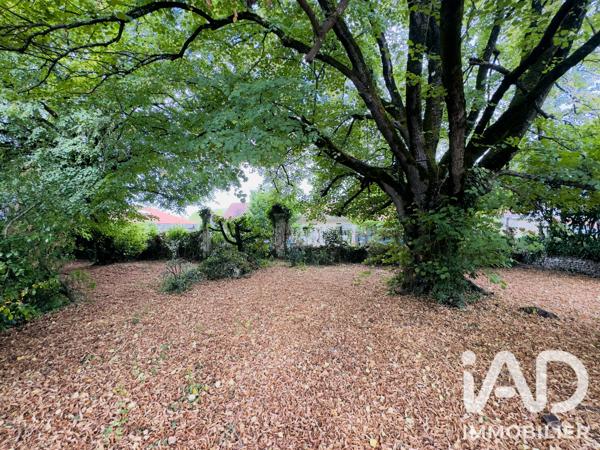 Maison à vendre 7 pièces 225 m² Barbezieux-Saint-Hilaire