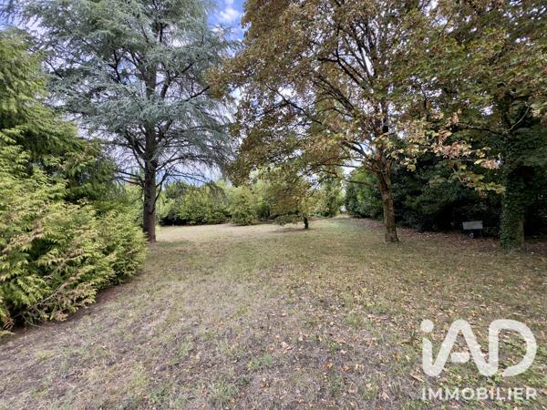 Maison à vendre 7 pièces 225 m² Barbezieux-Saint-Hilaire