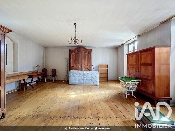 Maison à vendre 7 pièces 225 m² Barbezieux-Saint-Hilaire