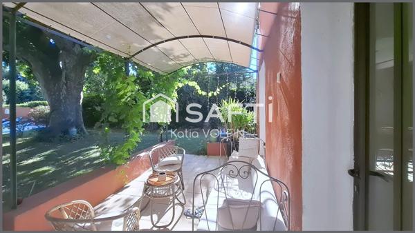 Maison de charme rénovée, jardin paysagé & piscine