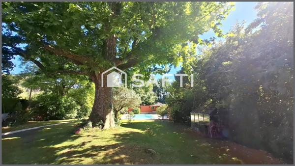 Maison de charme rénovée, jardin paysagé & piscine