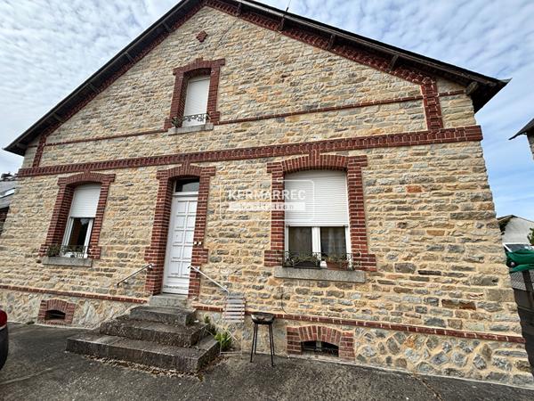 Immeuble 7 pièces – 104 m² environ à Châteaubourg (ref : 3295)