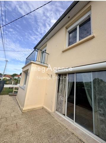 Maison à SAINT-PIERRE-DU-REGARD, 61790 - 4 pièces 74m²