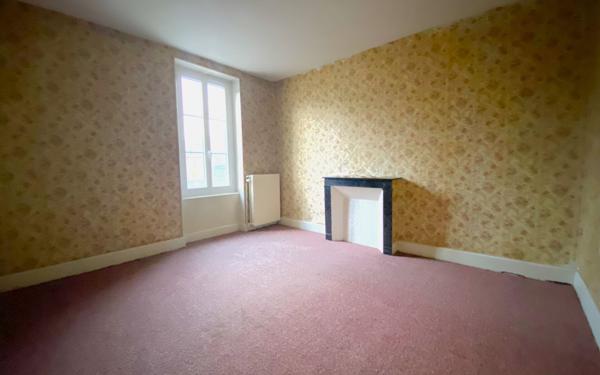 Maison à vendre    6 pièces •  Cercy-la-Tour