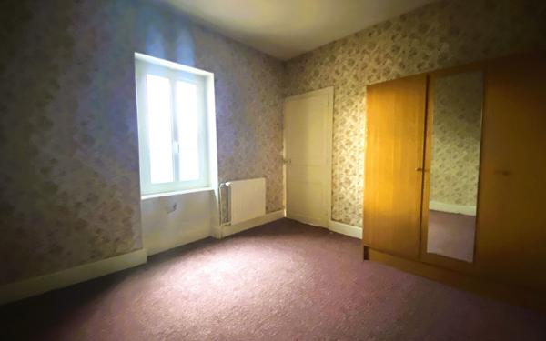 Maison à vendre    6 pièces •  Cercy-la-Tour