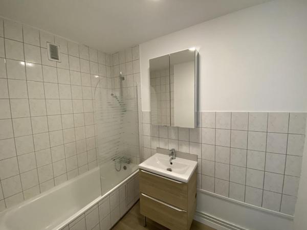 Appartement T3 à louer - 66 m² (réf : 541935)