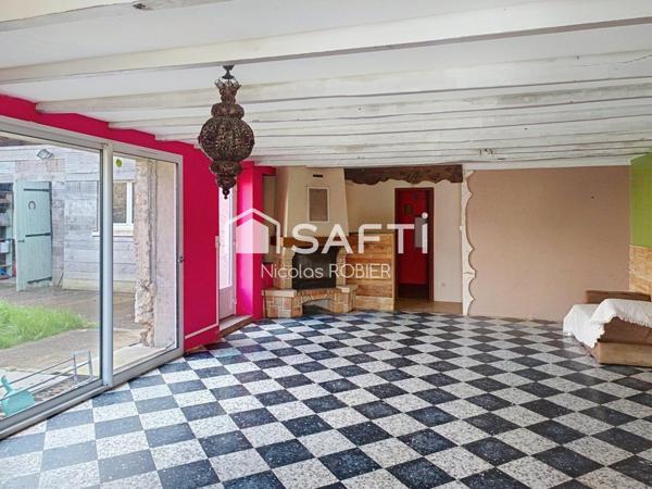 Energie C, trois chambres, jardin, dépendances et panneaux solaires !!