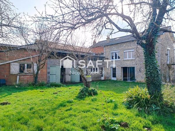 Energie C, trois chambres, jardin, dépendances et panneaux solaires !!