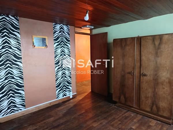 Energie C, trois chambres, jardin, dépendances et panneaux solaires !!