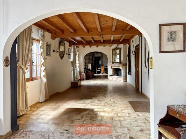 Authentique Landaise de caractère, 316 m² habitables sur 8000 M2. Cadre paisible