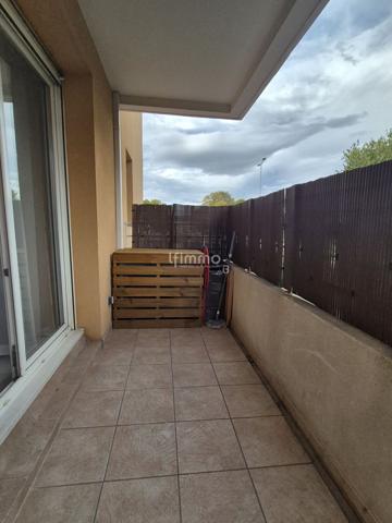 T3 61M2 ST Tronc 10ème Terrasse + place de parking