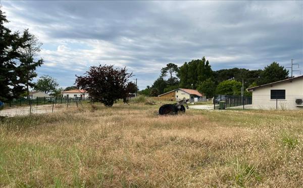 Terrain à vendre |  Soulac-sur-Mer |  962 m²